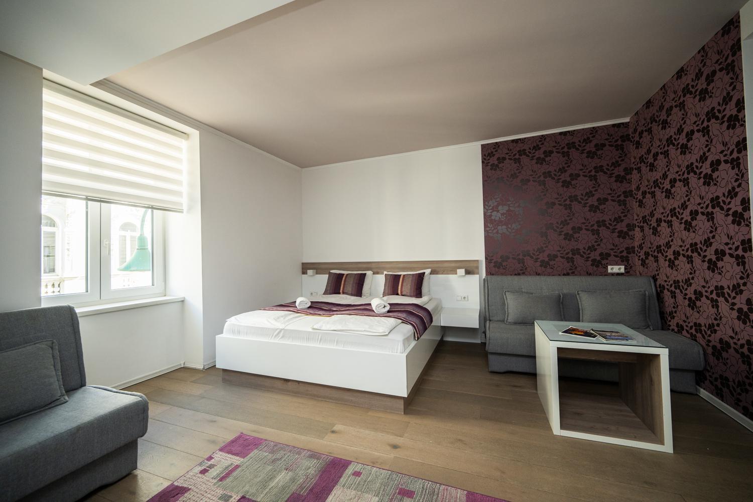 Modern And Design Near Cathedral Apartment SJJ